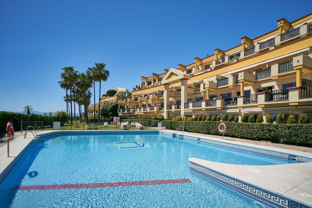 Oleholidays 226 Romana Playa Primera Linea De Mar Marbella Exterior photo
